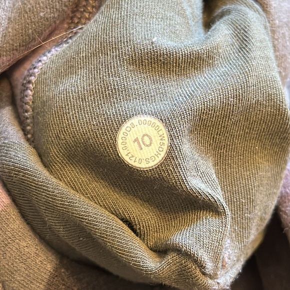 Lululemon Scuba High-Rise Jogger - Picture 11 of 14